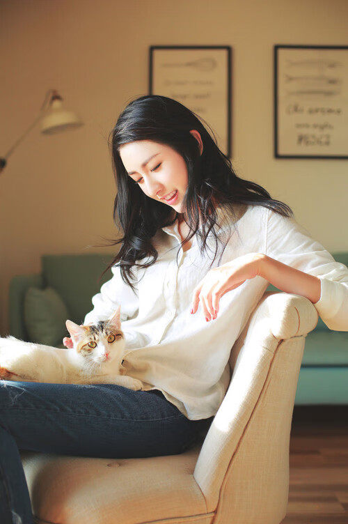 红土孤胆与室内统帅，西西帕斯如何扛起新世代的责任