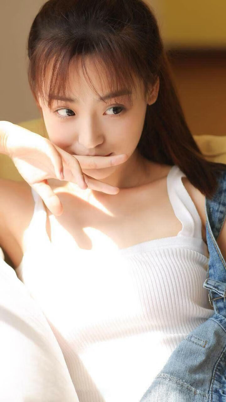 赛道上的心跳终结者,勒克莱尔引领迈凯伦上演史上最大超车秀,绝杀哈斯车队!