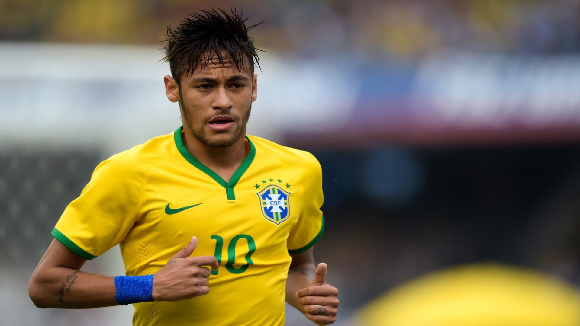 爱游戏娱乐-从质疑声到绝杀者，霍勒迪在东决夜的压力熔炉中淬炼成钢