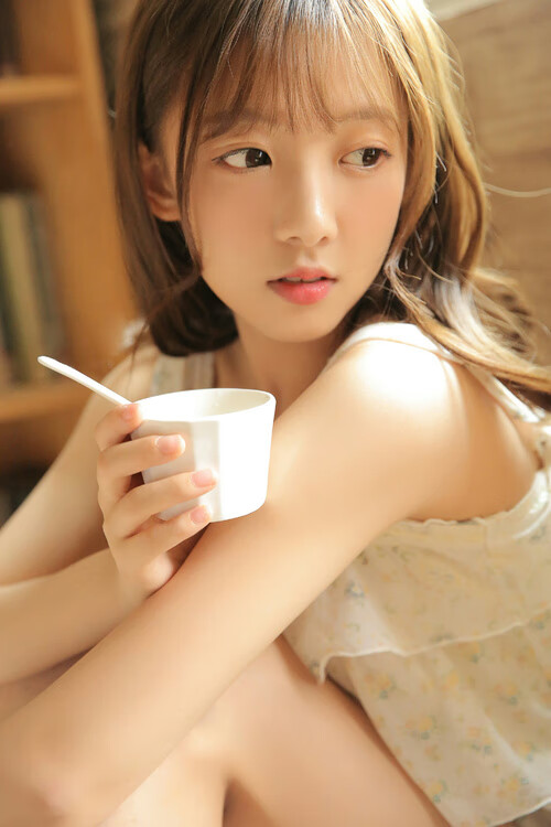 爱游戏APP-看到你的需求，我首先会跳出那些常见的比赛战报标题，思考如何将个人英雄主义与团队战术胜利这两个看似矛盾的点融合起来，同时注入一种颠覆传统认知的戏剧感