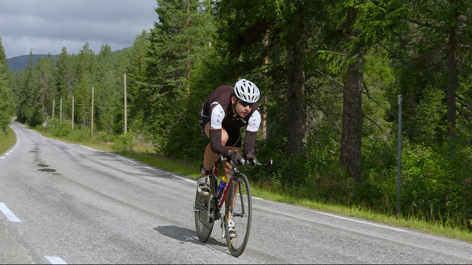 爱游戏在线-铁骑折戟，深圳队如何以东方战术在生死战制霸骑士
